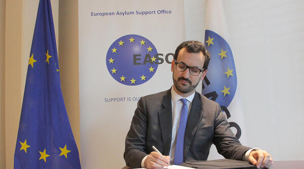 Image for EASO steps up operational support for Cyprus