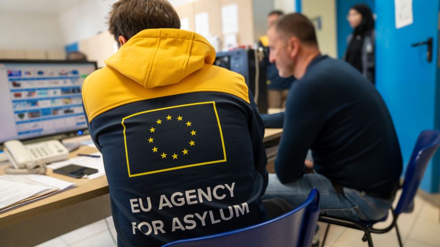 EUAA welcomes the entry into application of the Pact on Migration and Asylum