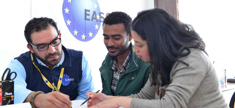 Image for EASO to further enhance its operational support to Italy in 2017